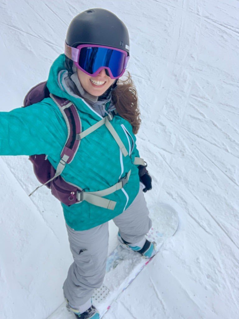 woman snowboarding