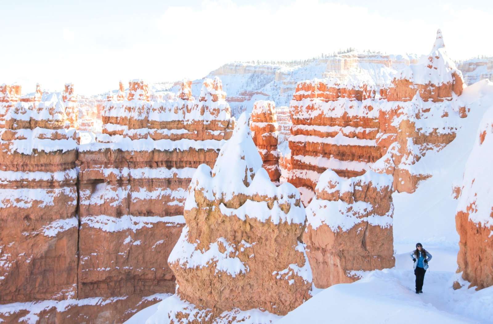 hiking in bryce canyon national park in the winter